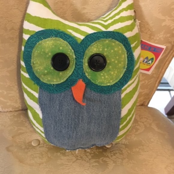 NEW Handmade Owl Stuffed Throw Pillow Jean Pocket Button Eyes 10"x11" - Picture 1 of 8